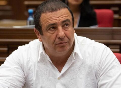 Qaqiq Tsarukyana cinayət işi açıldı, 100-dən çox tərəfdarı saxlanıldı – VİDEO