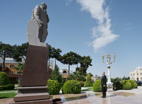 Prezident Ağcabədidə səfərdə – FOTO