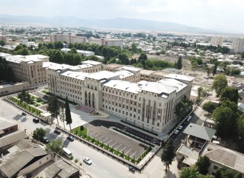Prezident və birinci xanım universitetin yeni tədris mərkəzinin açılışında