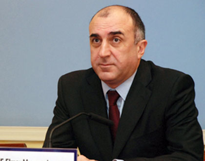 Məmmədyarov surinamlı həmkarı ilə danışdı: