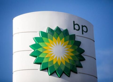 BP 10 min əməkdaşını işdən çıxardır