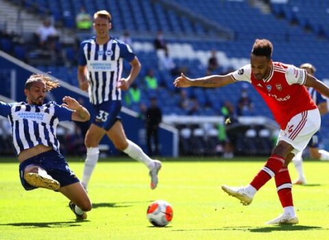 “Arsenal” “Brayton”a son dəqiqələrdə məğlub oldu