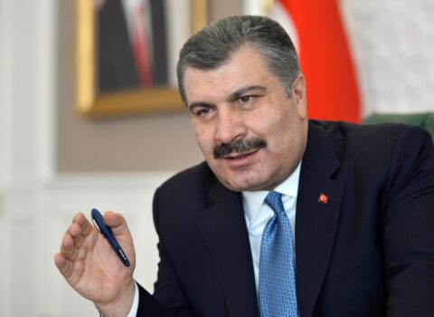 Türkiyədə koronavirusdan ölənlərin sayı 4 905-ə çatdı