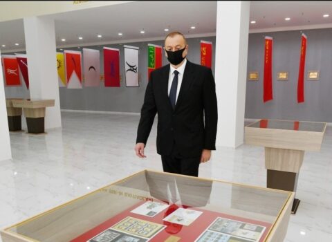 İlham Əliyev Tərtərdə Dövlət Rəmzləri Muzeyinin açılışında – FOTOLAR