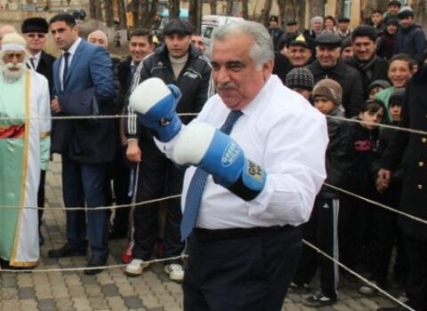Əhəd Abıyev müavinini İŞDƏN ÇIXARDI