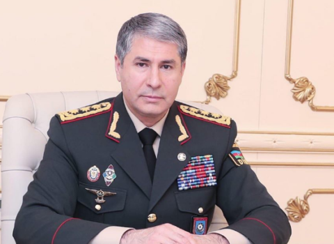 Vilayət Eyvazov şöbə rəisini işdən çıxartdı – FOTO
