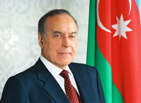 Ümummilli Lider Heydər Əliyevin anım günüdür