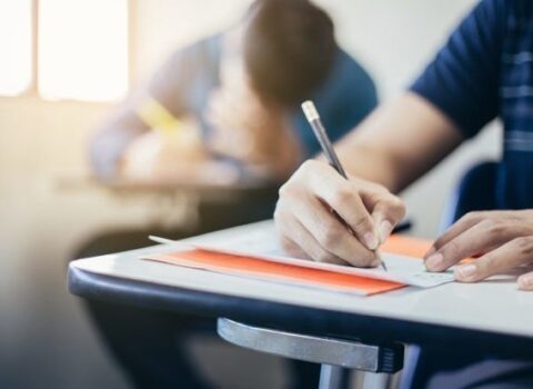 II ixtisas qrupu üzrə qəbul imtahanındakı test tapşırıqlarının düzgün cavabları açıqlandı