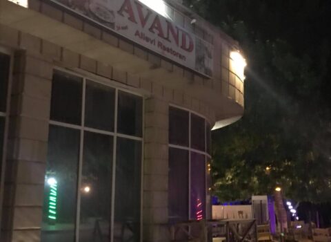 Kafe-çayxanalar işləyir – FOTOFAKT