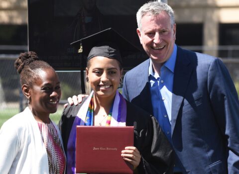 Nyu-York merinin qızı tutuldu – FOTOLAR