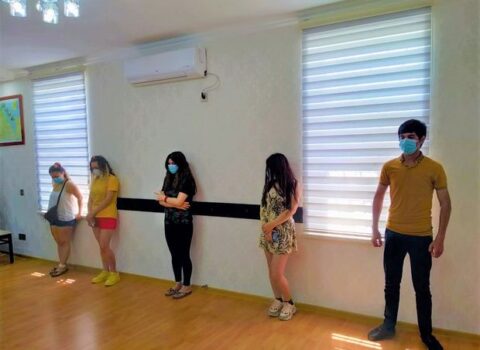 Sərt karantində əyləncə təşkil edənlər cəzalandırıldı – FOTOLAR