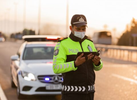 Yol polisindən XƏBƏRDARLIQ: Sabah Bakıda bu yollar bağlı olacaq – SİYAHI