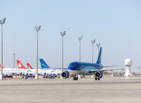 AZAL uçuşların sayını artırdı