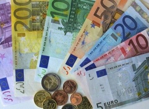 AB 7 illik büdcəni azaldır? – Mişel açıqladı