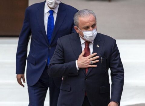 Türkiyə parlamentinə sədr seçildi