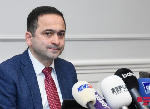 Cəsarət Valehov: “Ümid edirik ki, sentyabrda dərslərə əvvəlki formada başlayacağıq”