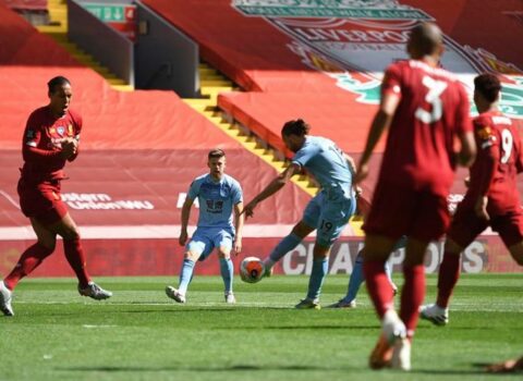 “Liverpul”un il yarımlıq qələbə seriyası qırıldı