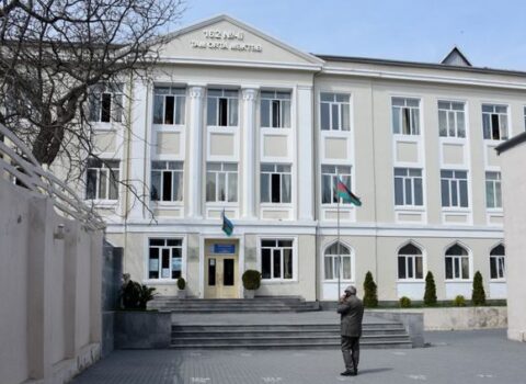 Bakıda məktəb direktoru dünyasını dəyişdi – FOTO