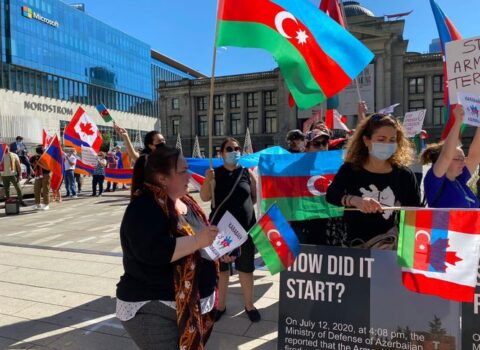 Vankuverdə yaşayan azərbaycanlılar aksiya keçirdi – FOTO
