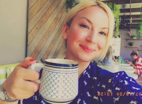 Ermənilərin ciddi xəsarət yetirdiyi azərbaycanlıya bu qız yardım etdi! — FOTOLAR