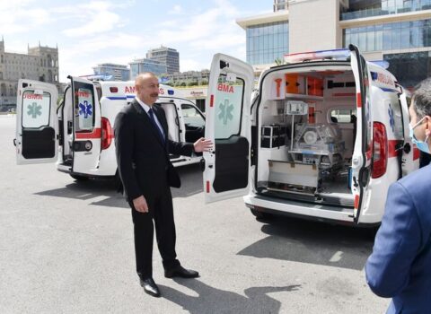 Prezident ölkəyə yeni gətirilmiş təcili tibbi yardım avtomobilləri ilə tanış olub – YENİLƏNİB