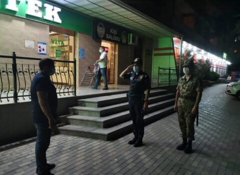 Bakı polisi koronavirusla bağlı gecə reydi keçirdi