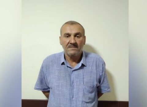 Vətəndaşlardan hədə-qorxu ilə pul tələb edən şəxs tutuldu – FOTO