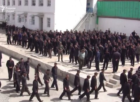 Bu ölkədə ömürlük cəzası olan məhkumların sayı artır – Yeni həbsxanalar tikiləcək