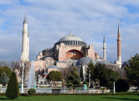 Ayasofya məscidinin ibadətə bağlanması üçün Atatürkün imzası necə saxtalaşdırıldı