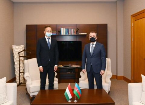 “Azərbaycanın ərazi bütövlüyünü qətiyyətlə dəstəkləyirik” – Macarıstanın XİN rəhbəri