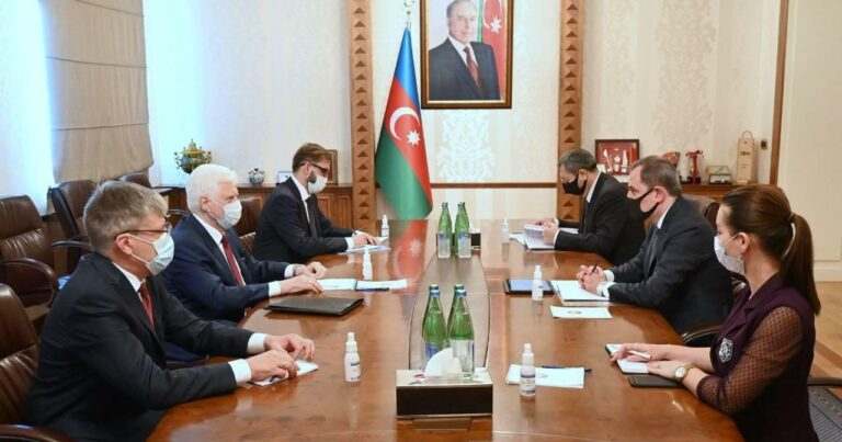 Ceyhun Bayramov rus səfirə erməni təxribatından danışdı Ceyhun Bayramov rus səfirə erməni təxribatından danışdı