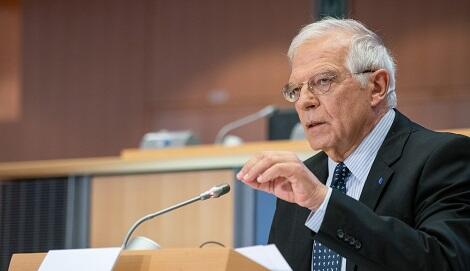 Josep Borrell ofisinin şüşələrini sındıran nümayişçiləri qınadı
