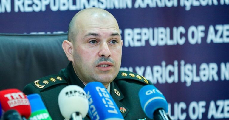 Vaqif Dərgahlı: “İstənilən vaxt düşmənin başını əzməyə hazırıq” Vaqif Dərgahlı: “İstənilən vaxt düşmənin başını əzməyə hazırıq”