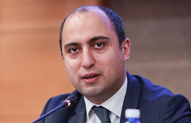 Təhsil ocağı, yoxsa dədə kontoru? – Nazirə SƏRT SUAL