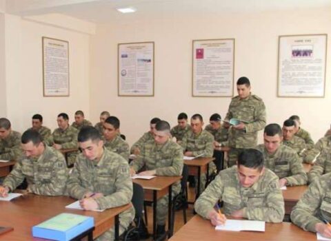 Hərbi dərslər hərbi hissələrdə keçirilə bilərmi? – EKSPERTDƏN AÇIQLAMA