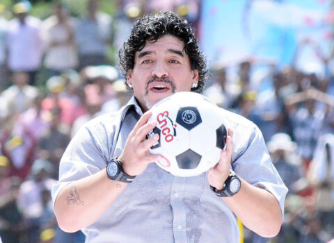 Dieqo Maradonanın dəfnində gərgin anlar yaşanıb.