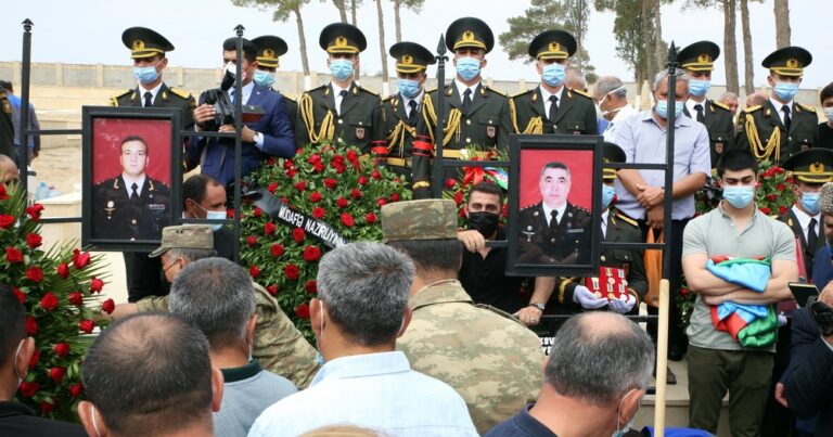 Prezident şəhid general və polkovnikimizin ailələrinə ev verdi – RƏSMİ Prezident şəhid general və polkovnikimizin ailələrinə ev verdi – RƏSMİ