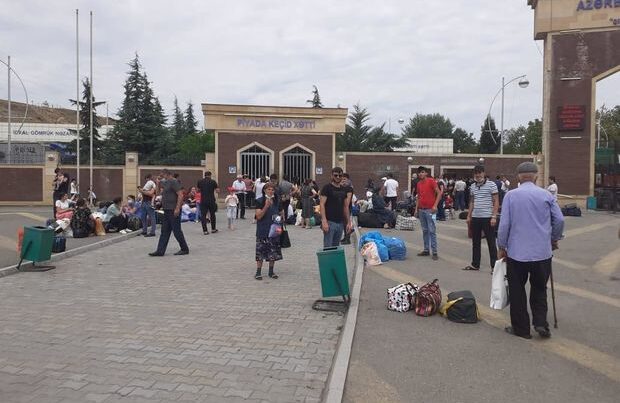 Gürcüstan azərbaycanlı vətəndaşlarını ölkəyə BURAXMIR Gürcüstan azərbaycanlı vətəndaşlarını ölkəyə BURAXMIR