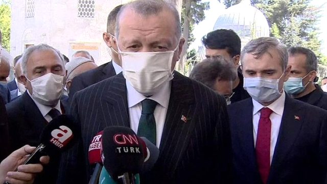“Bugünkü namazda 350 min nəfər iştirak edib” – Rəcəb Tayyib Ərdoğan “Bugünkü namazda 350 min nəfər iştirak edib” – Rəcəb Tayyib Ərdoğan