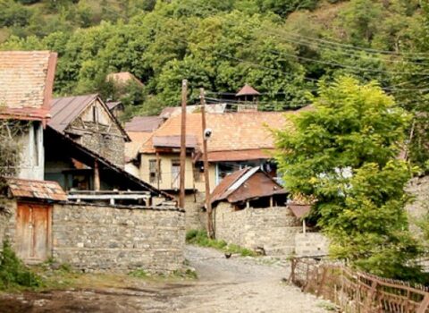 Azərbaycanda koronavirusdan ilk ölümün qeydə alındığı kənd: “Ora getməyin…“