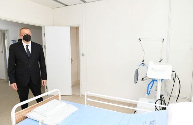 Prezident Şəkidə modul tipli xəstəxanada yaradılan şəraitlə tanış oldu – FOTOLAR Prezident Şəkidə modul tipli xəstəxanada yaradılan şəraitlə tanış oldu – FOTOLAR