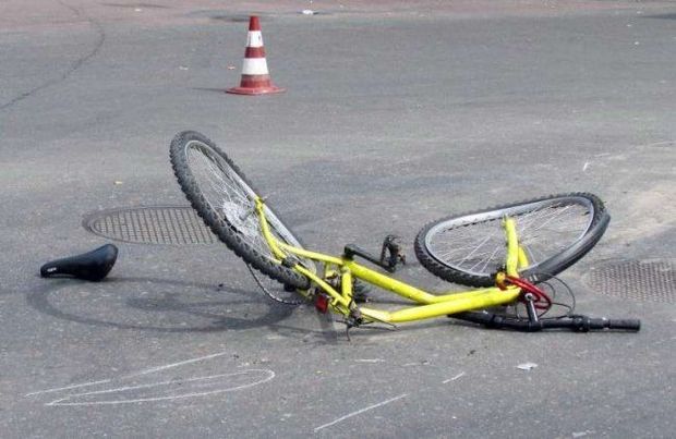 Velosiped sürən uşağı maşın vurub öldürdü – Bakıda FACİƏ Velosiped sürən uşağı maşın vurub öldürdü – Bakıda FACİƏ