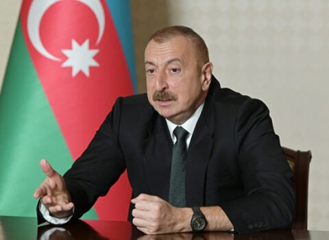 “Qarabağda vuruşmaq istəyirəm” deyənlər öz anketlərini versin” – PREZİDENT