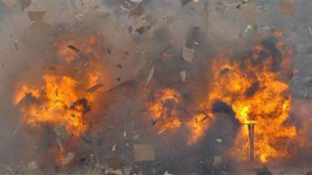 Ermənistanda polis bölməsinin qarşısında partlayış törədildi Ermənistanda polis bölməsinin qarşısında partlayış törədildi