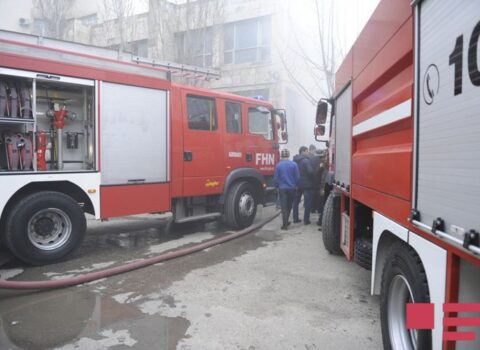 Abşeronda ikimərtəbəli tikilidə yanğın oldu