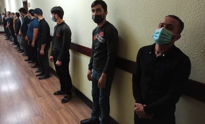Şəmkirdə “Aşura” mərasimi keçirmək istəyənlər saxlanıldı – FOTO Şəmkirdə “Aşura” mərasimi keçirmək istəyənlər saxlanıldı – FOTO
