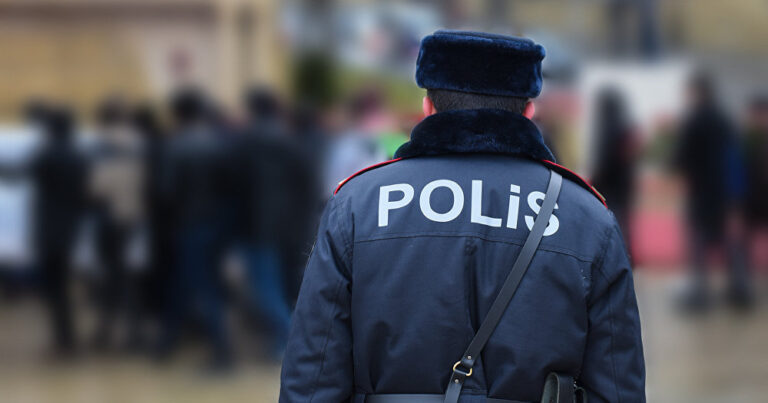 Polis bu qadının yaxınlarını axtarır – FOTO Polis bu qadının yaxınlarını axtarır – FOTO
