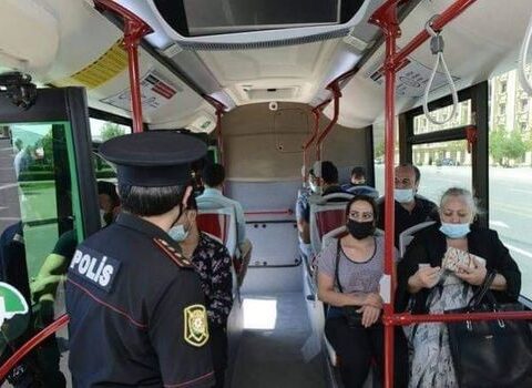 Polis Bakıda küçələrə nəzarəti gücləndirdi – FOTOLAR
