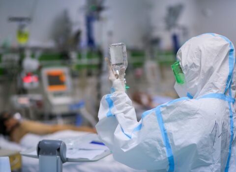 Azərbaycanda vəziyyəti ağır olan koronavirus xəstələrinin sayı AÇIQLANDI