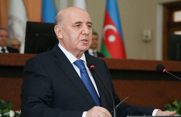 Deputatın qardaşı oğlu üç nəfərə bu qədər pul “atıb” Deputatın qardaşı oğlu üç nəfərə bu qədər pul “atıb”